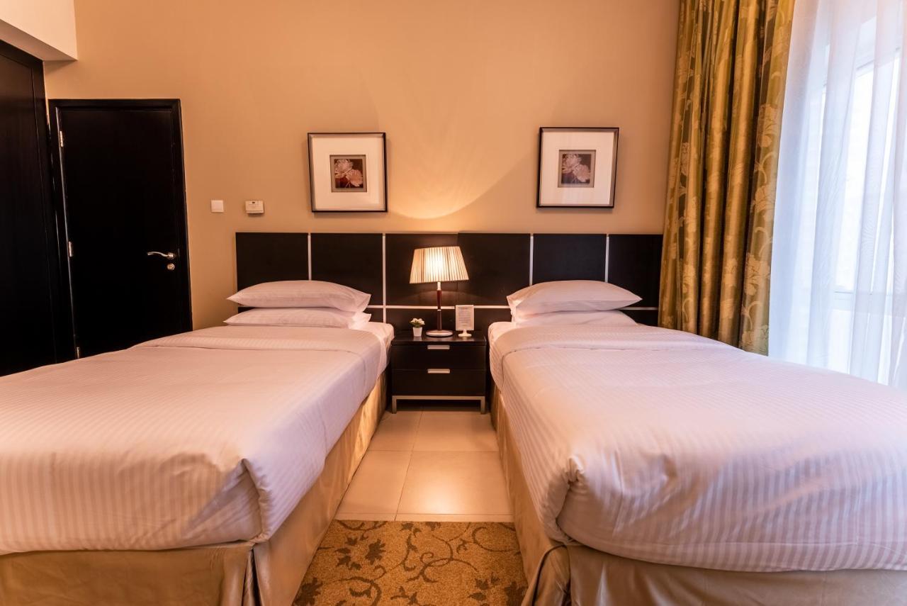 Gulf Oasis Hotel Apartments Fz Llc Дубай Екстериор снимка
