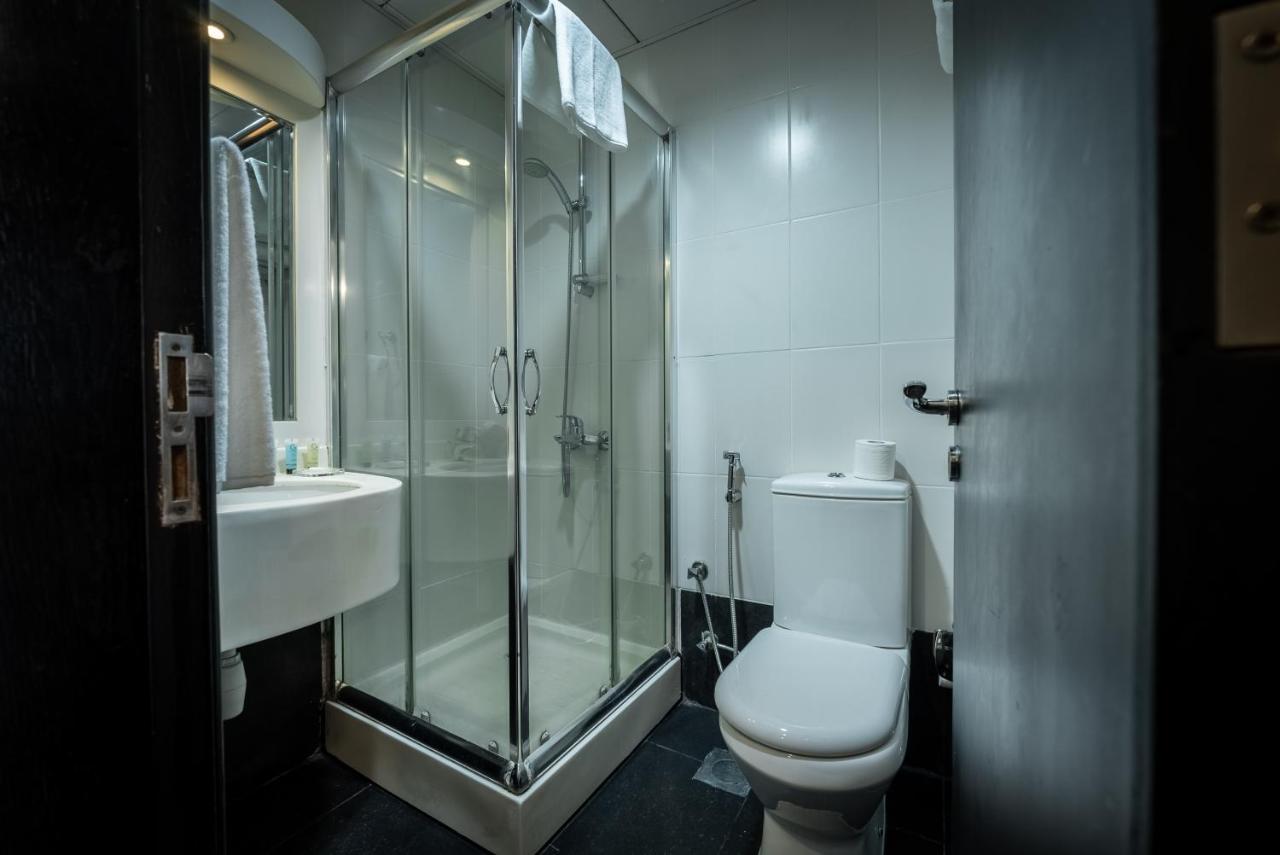 Gulf Oasis Hotel Apartments Fz Llc Дубай Екстериор снимка