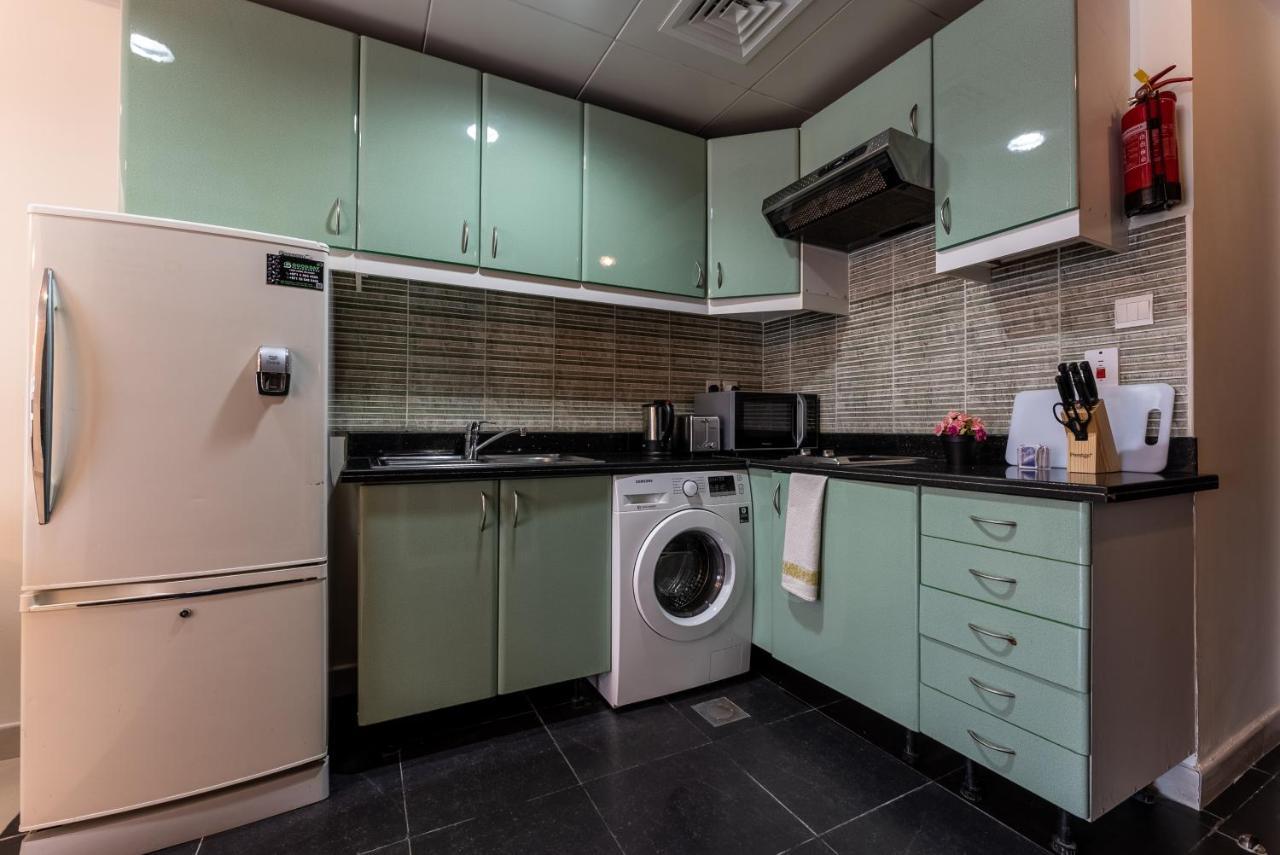 Gulf Oasis Hotel Apartments Fz Llc Дубай Екстериор снимка