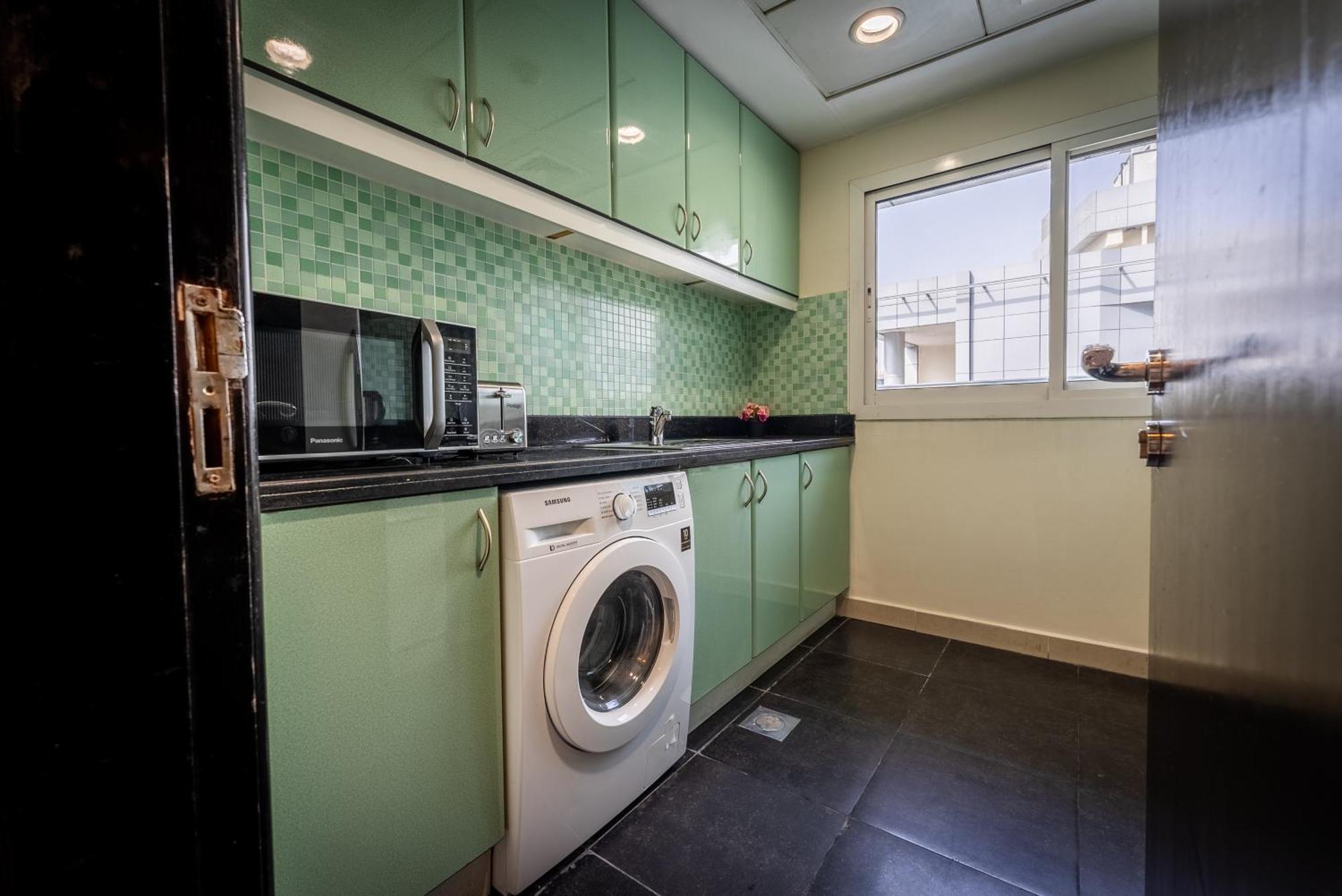 Gulf Oasis Hotel Apartments Fz Llc Дубай Екстериор снимка